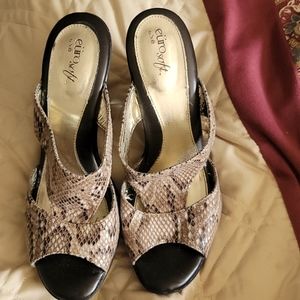 Snakeskin wedges